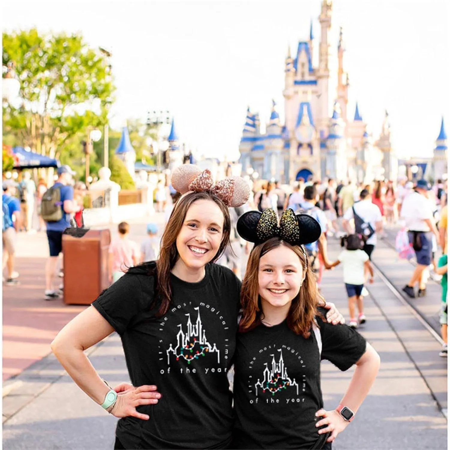 Merry Christmas Shirt Women Magical Christmas T-Shirt Christmas Lights tee Family Holiday Vacation Tops